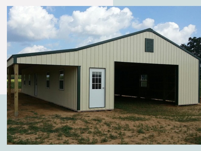 Строительство конюшен в Чернушке